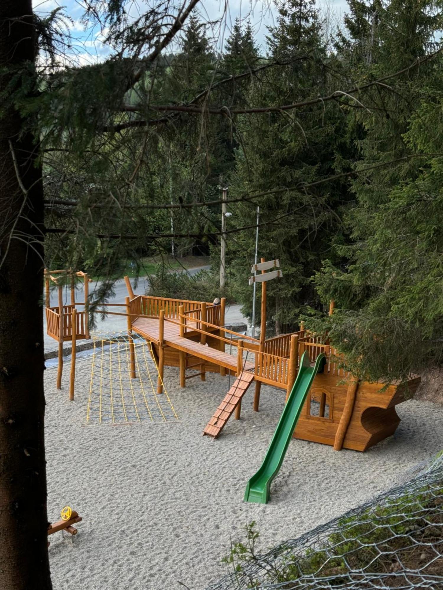 Flaje Apartmany Český Jiřetín Exterior foto